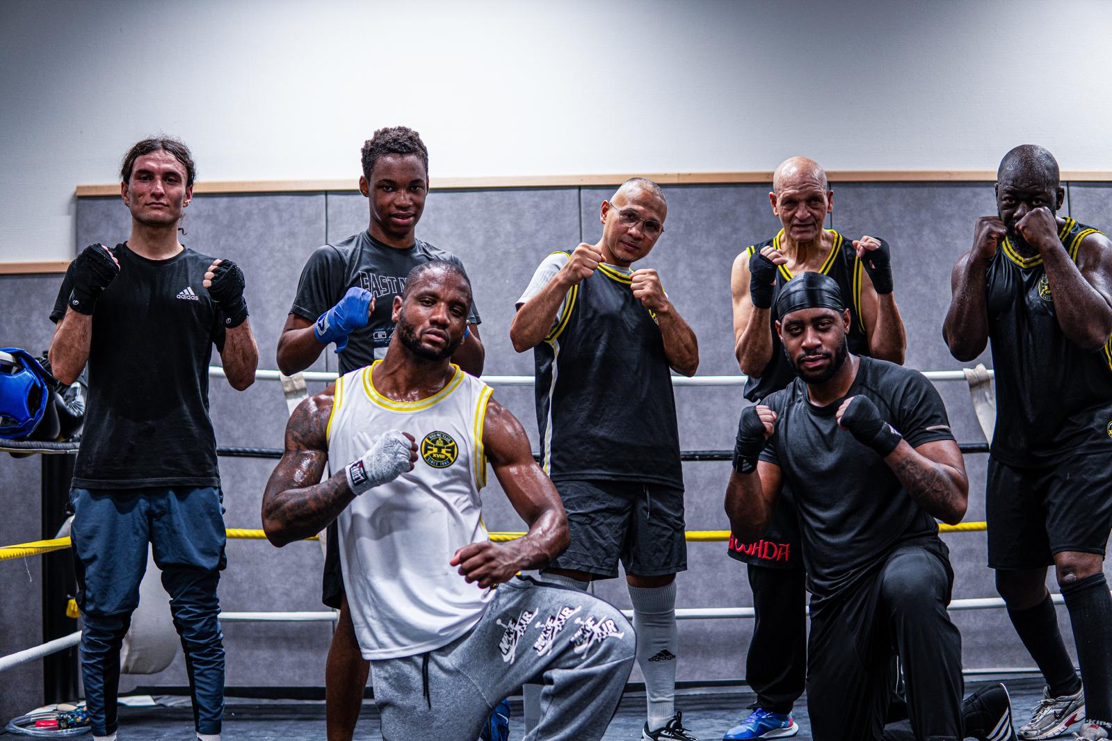 Le groupe boxe anglaise, garde levée